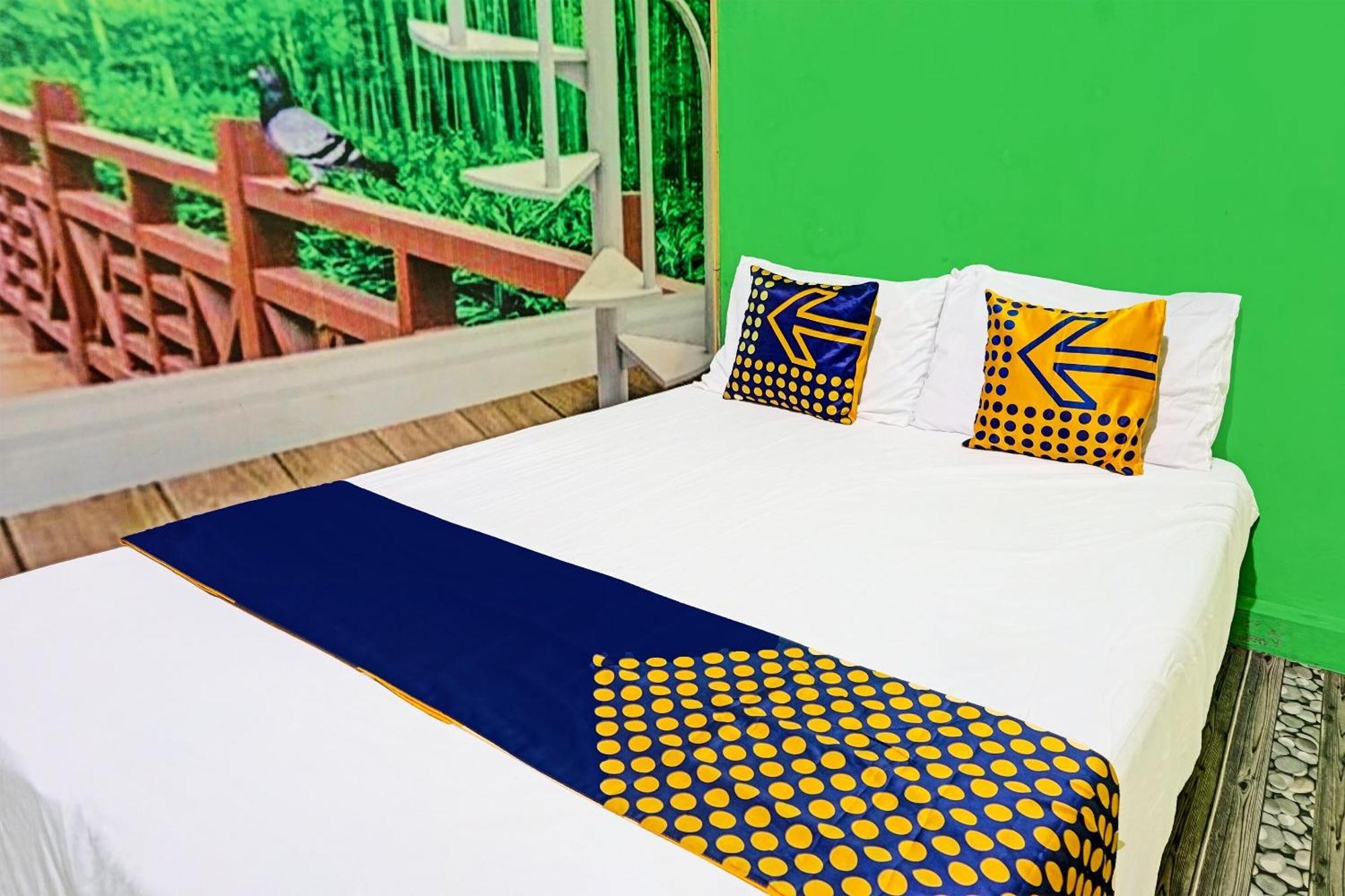 Oyo 91697 Nyaman Homestay Syariah Pare Eksteriør bilde